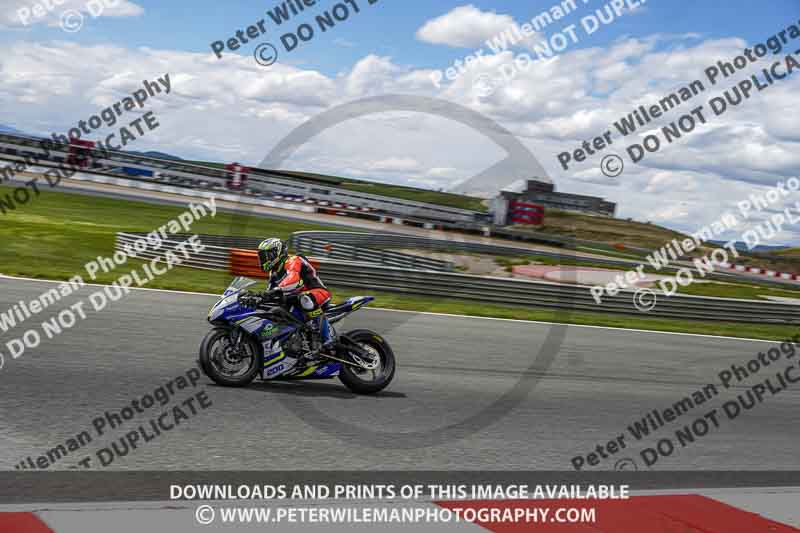 cadwell no limits trackday;cadwell park;cadwell park photographs;cadwell trackday photographs;enduro digital images;event digital images;eventdigitalimages;navarra;no limits trackdays;peter wileman photography;racing digital images;trackday digital images;trackday photos